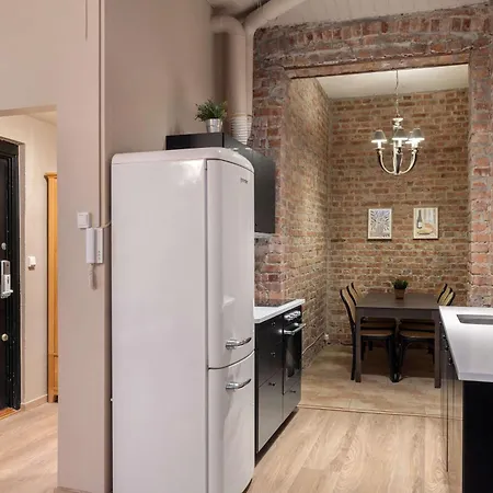 Dinbnb Enjoy A Stylish In The Heart Of The Apartment *