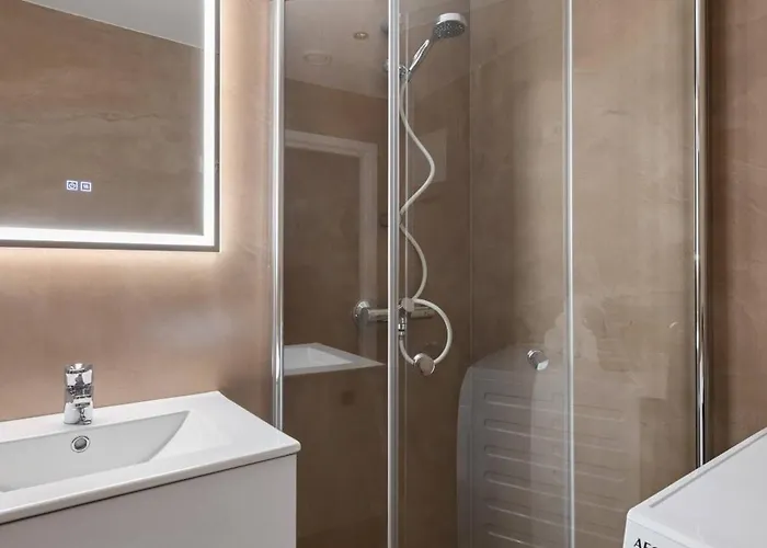 Dinbnb Enjoy A Stylish In The Heart Of The Oslo