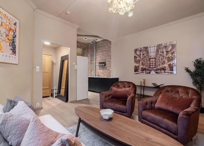 Dinbnb Enjoy A Stylish In The Heart Of The Lejlighed *